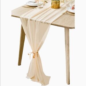 🔥SALE - any 4/$20. Table Runner